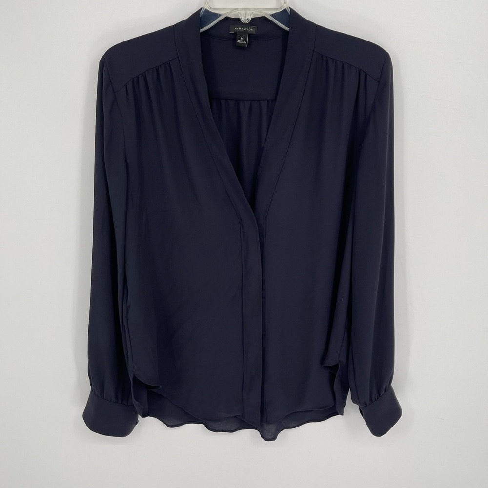 Ann Taylor Women's Navy Blue Long Sleeve V-Neck Pleated Career Blouse Top Size M